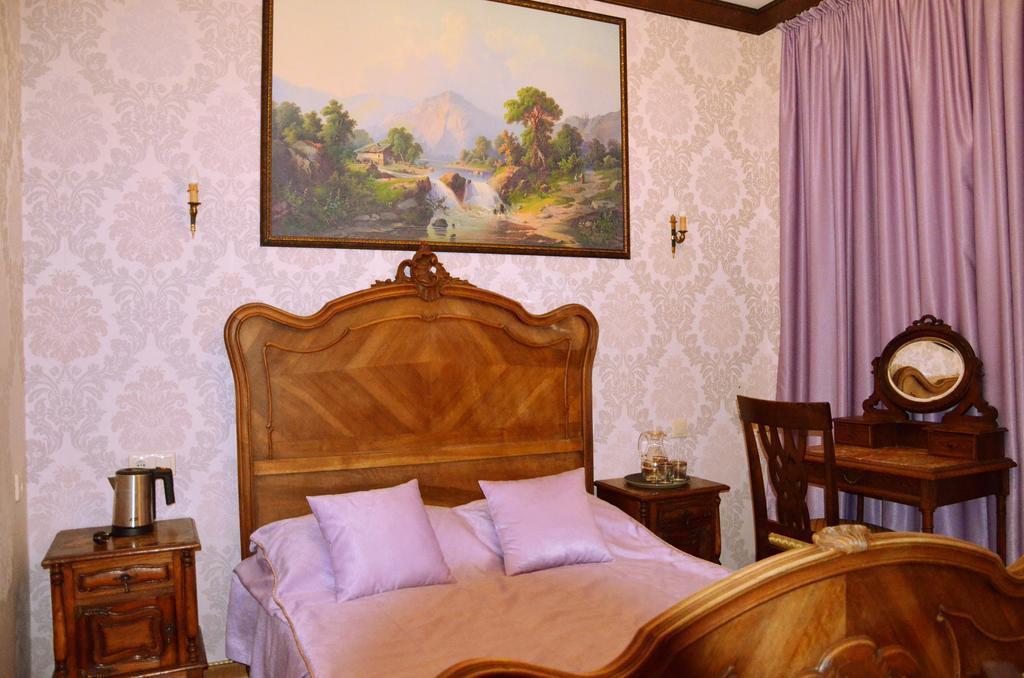Hotel Poruchik Rzhevsky Sotsji Buitenkant foto